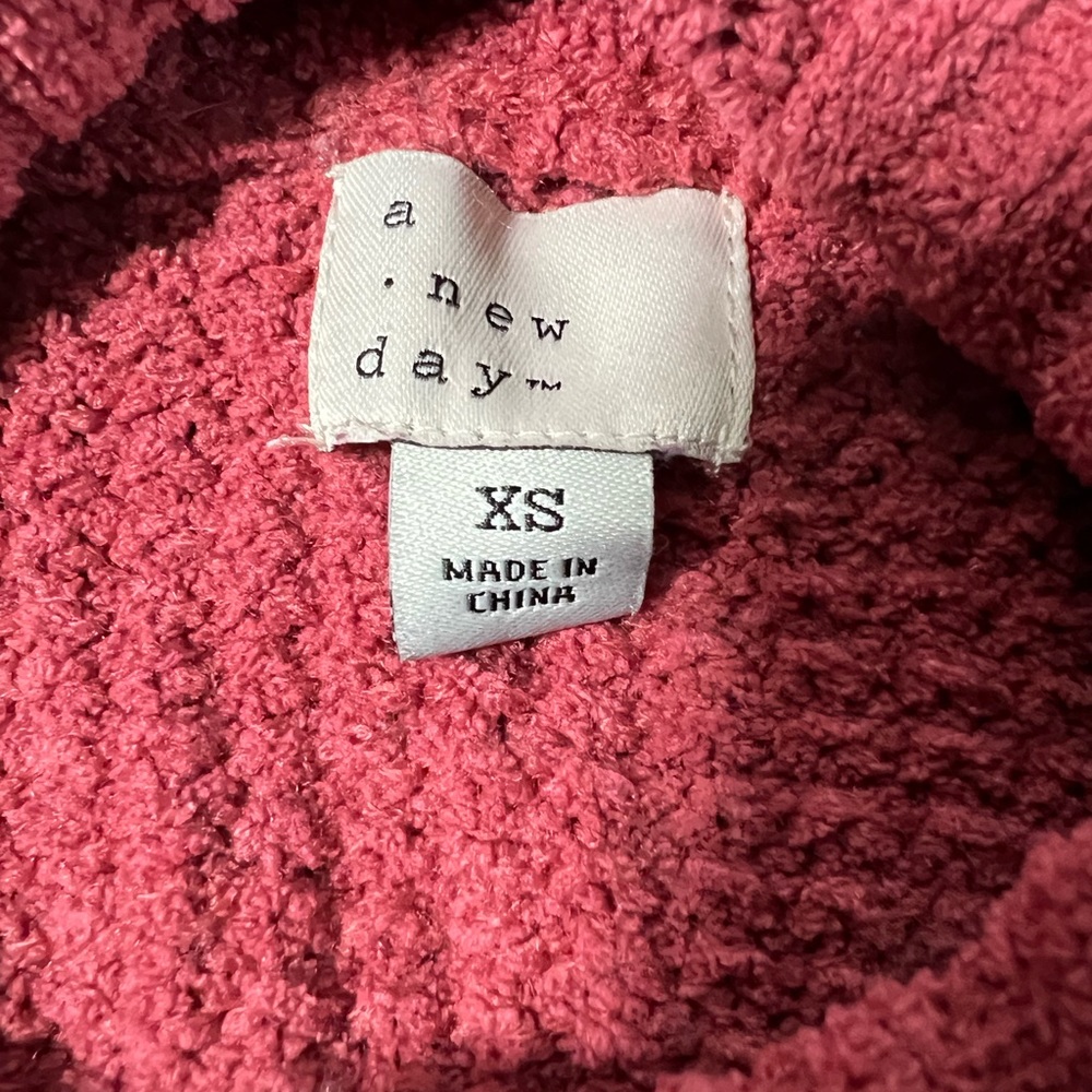A New Day women’s pink sweater size xs